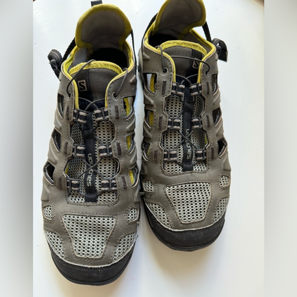 Solomon hiking shoes